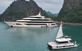 Scarlet Pearl Cruises - Wonder On Lan Ha Bay